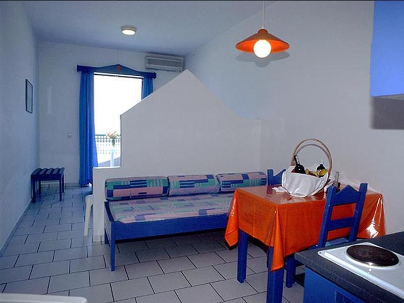 Flisvos Beach (Adults Only) Apartment Ретимно Екстериор снимка