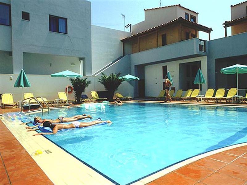 Flisvos Beach (Adults Only) Apartment Ретимно Екстериор снимка