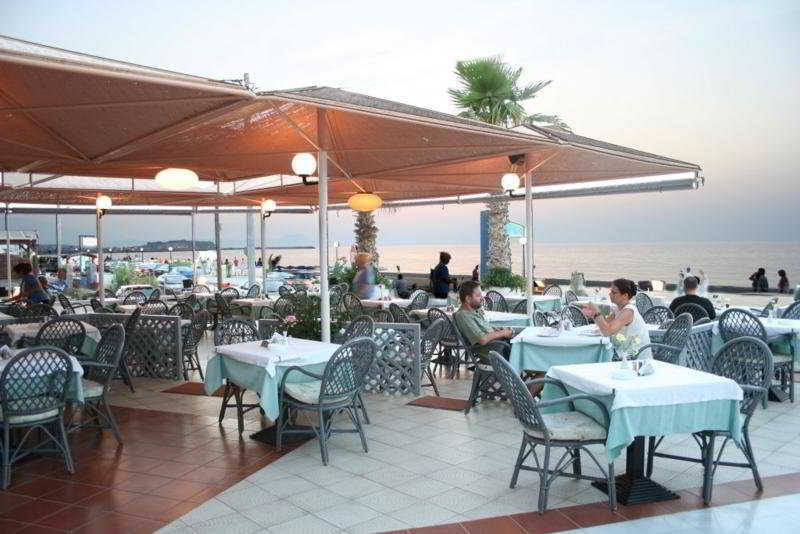 Flisvos Beach (Adults Only) Apartment Ретимно Екстериор снимка